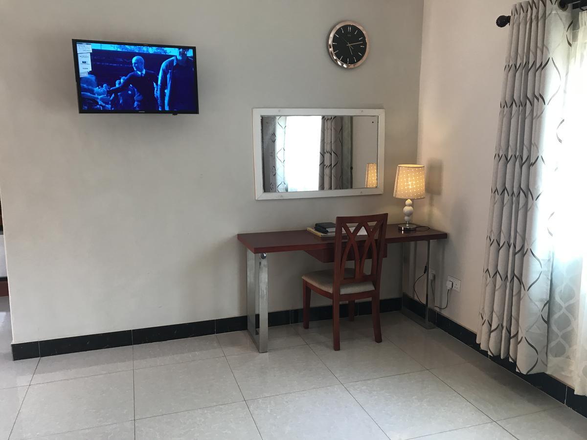 Northern Rock Hotel Mpika Экстерьер фото
